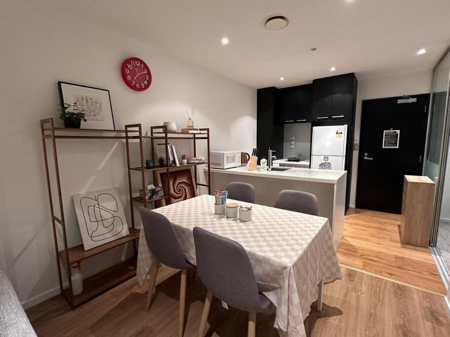 City Apartment With Sky Tower View Auckland Zewnętrze zdjęcie
